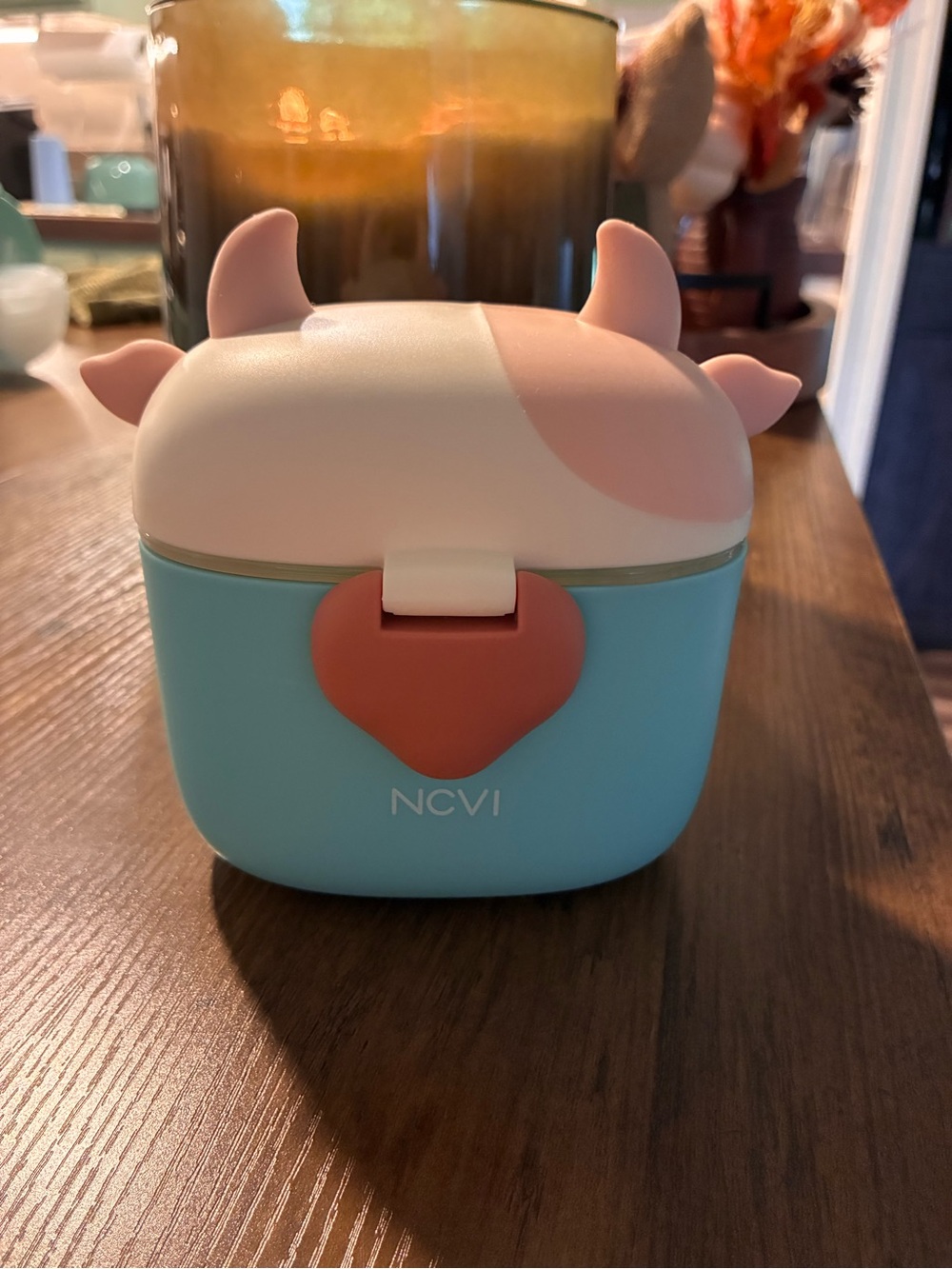 Kids Cow-Themed Snack Box in Blue & Pink